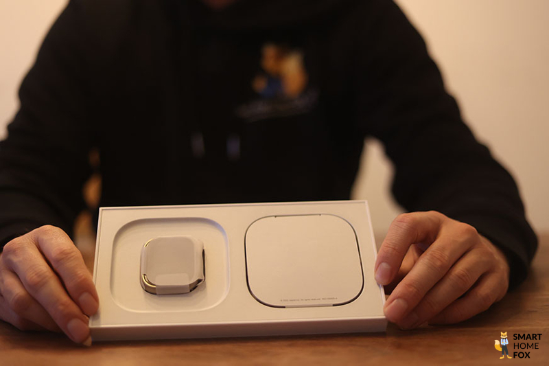 Man sieht die Verpackung der Apple Watch Ultra.